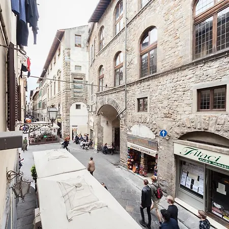 公寓 Borgo Albizi 3 *