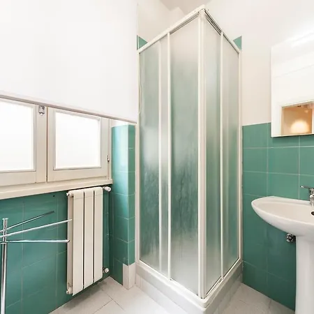 Borgo Albizi 3 *